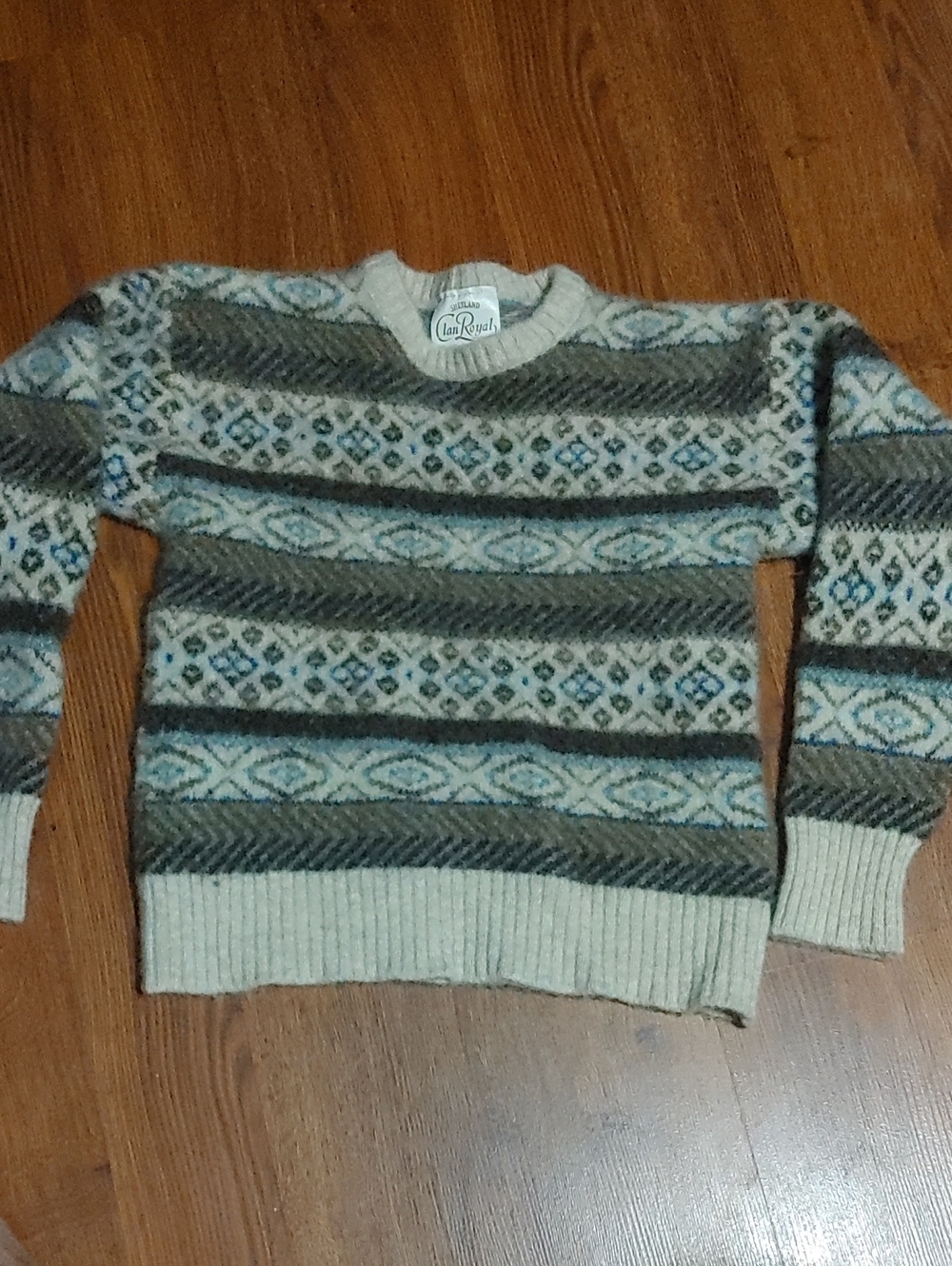 Shetland Clan Royal Cream, Gray And Blue Sweater